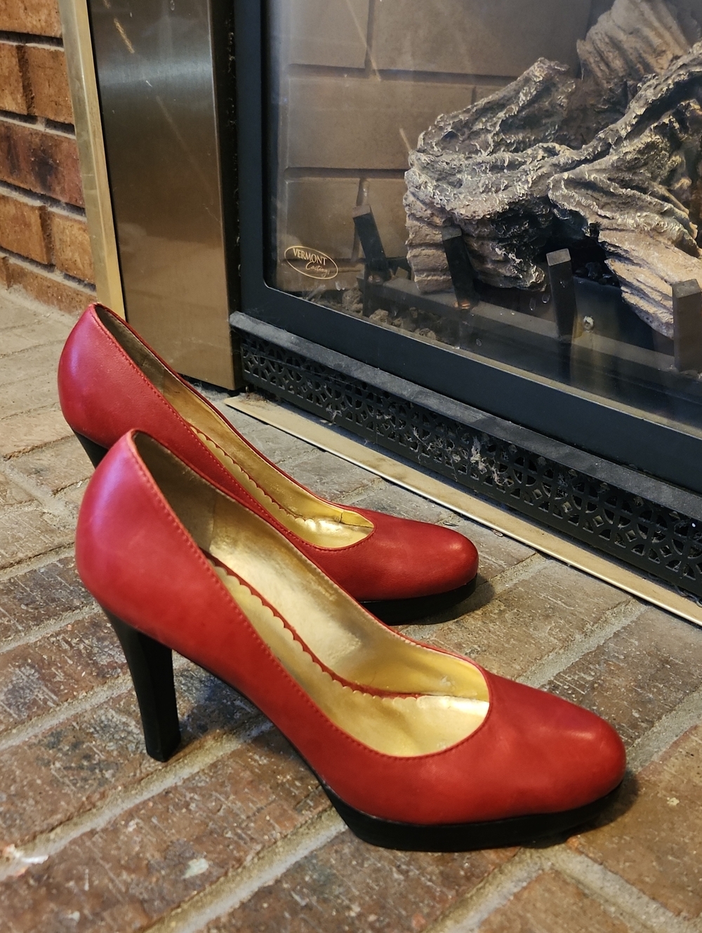 Red Leather 4" Heels Pumps Jessica Simpson Pop Of Red Feminine Sexy 8 Coquette